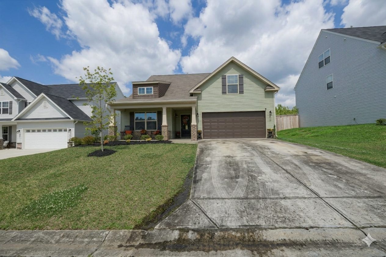 Dirty driveway before pressure washing